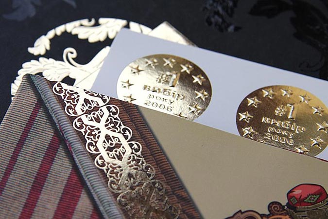 Тиснение фольгой